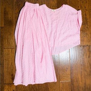 entro Light Pink Textured Short Sleeve Top with Matching Skirt